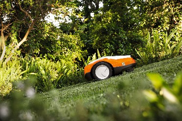 CÓMO ELEGIR EL MEJOR CORTACÉSPED PARA TU JARDÍN